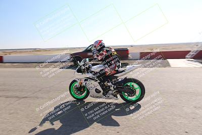 media/Nov-03-2025-Lets Ride (Mon) [[4d74c1c4d3]]/B Group/Grid/